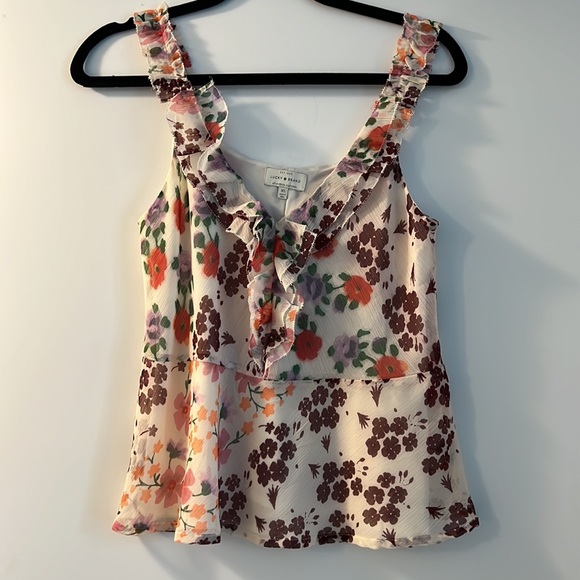 Lucky Brand - adorable blouse like tank top - Picture 2 of 3